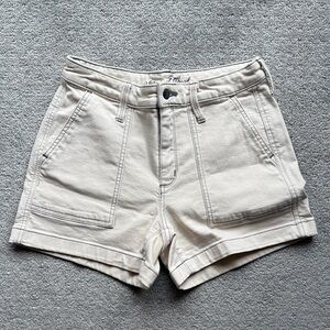 Universal Thread Beige Cargo Shorts